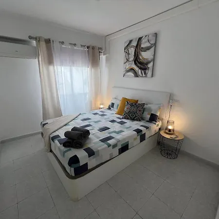 דירה Evans Realty Cg 2 Linea Playa Centro Boliches פואנגירולה