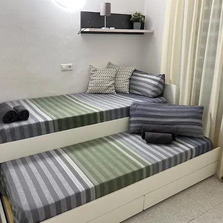 דירה Evans Realty Cg 2 Linea Playa Centro Boliches פואנגירולה