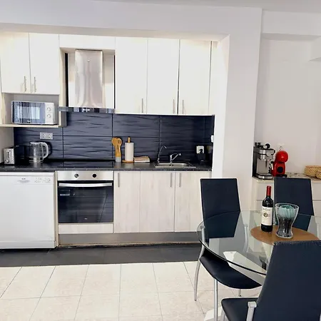 דירה Evans Realty Cg 2 Linea Playa Centro Boliches פואנגירולה
